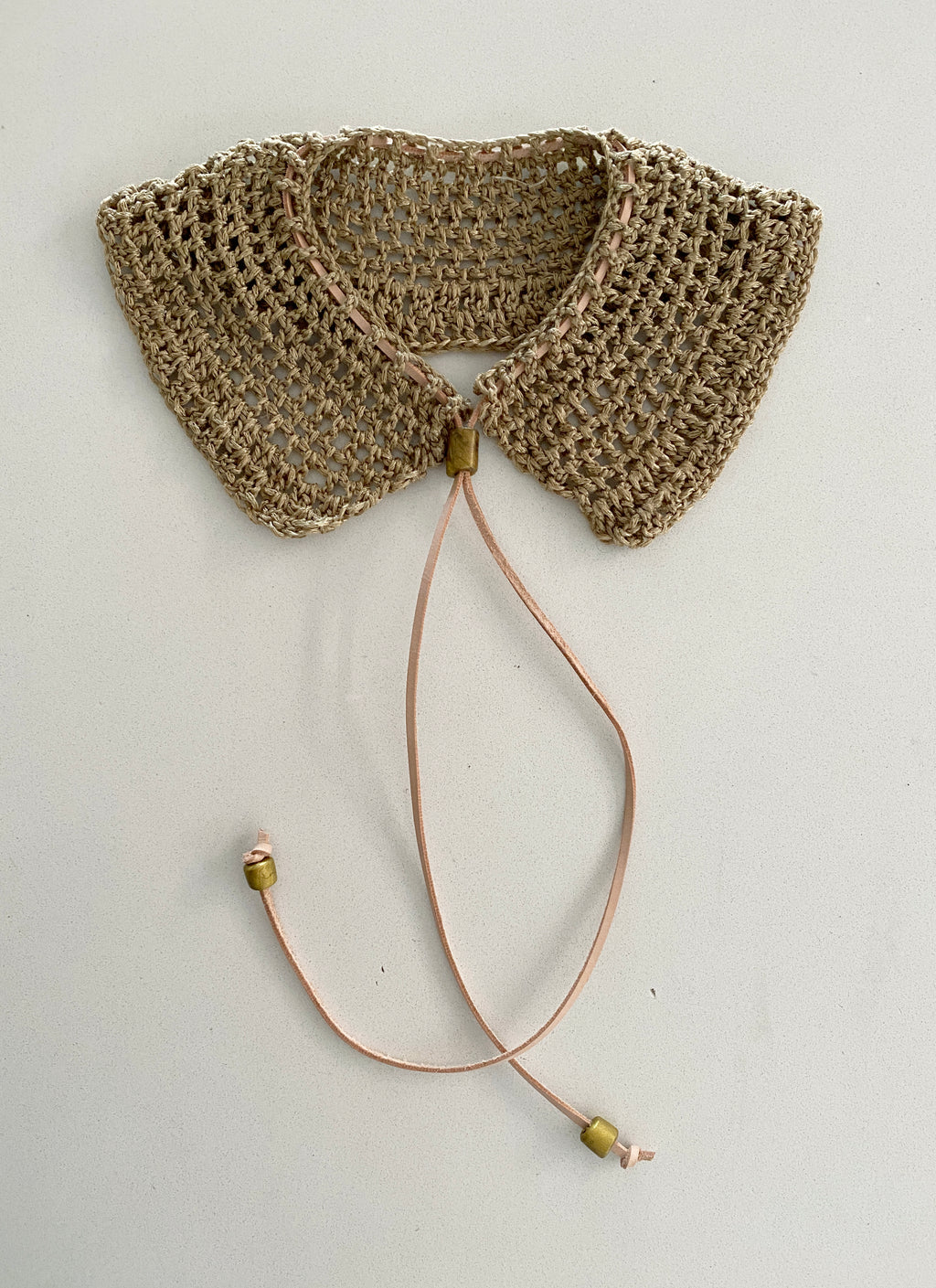 CROCHET COLLAR – JOTHOMASINA